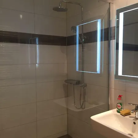 Exclusive Living 2 Bis Zu 4 Personen